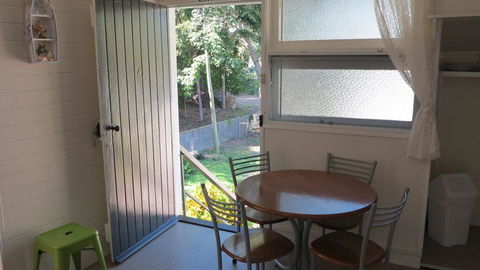 The Captain's Manor On Cook Unit 4 - Accommodation Georgetown 1