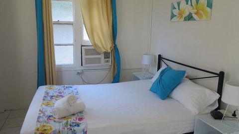 The Captain's Manor On Cook Unit 8 - Accommodation Georgetown 2