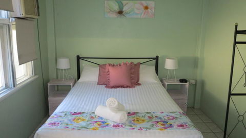 The Captain's Manor On Cook Unit 9 - Accommodation Georgetown 3