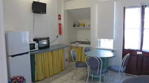 The Captain's Manor On Cook Unit 9 - Accommodation Georgetown 2