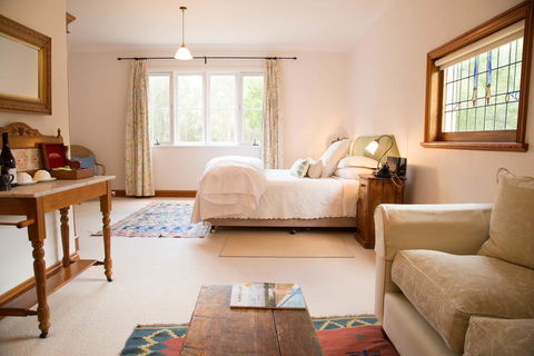 The Carriages Boutique Hotel And Vineyard - Accommodation Georgetown 1
