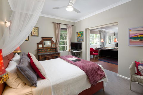 The Castle - Villa By The Sea - Accommodation Georgetown 1