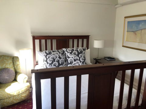 The Corner Hotel Alexandra - Accommodation Georgetown 3