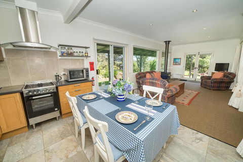 The Cottage At The Bryn At Tilba - Accommodation Georgetown 1