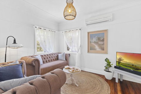 The Cottage On Lamington - Accommodation Georgetown 3