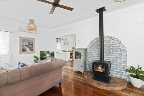 The Cottage On Lamington - Accommodation Georgetown 2
