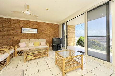 The Crest Unit 1 - Shoal Bay - Accommodation Georgetown 3