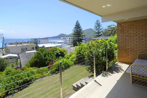 The Crest Unit 1 - Shoal Bay - Accommodation Georgetown 0