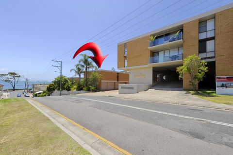 The Crest Unit 1 - Shoal Bay - Accommodation Georgetown 1