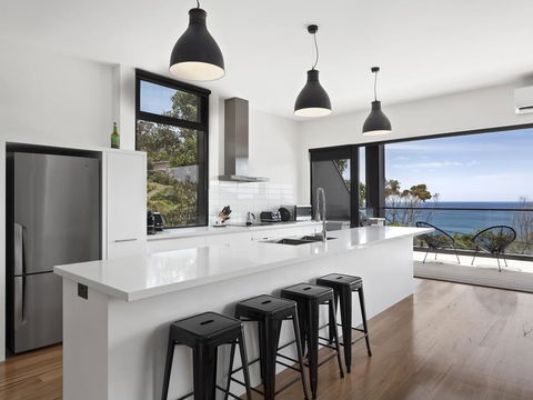 The Cube - Striking Architectural Showpiece - Accommodation Georgetown 2