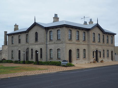 The Customs House B & B - Accommodation Georgetown 0