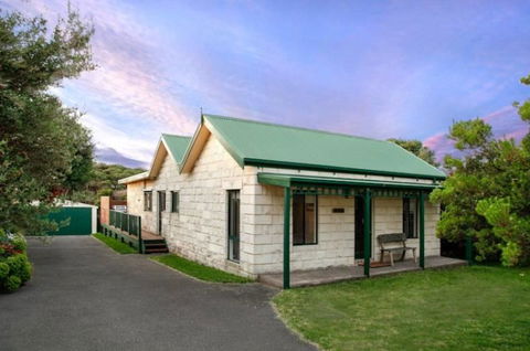 The Divide - Rye Back Beach Hideaway - Accommodation Georgetown 0