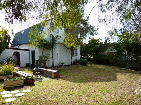 The Doo Drop Inn - Accommodation Georgetown 3