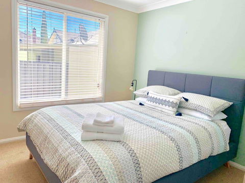 The Entertainer - Downtown Orange, Sleeps 11 - Accommodation Georgetown 3