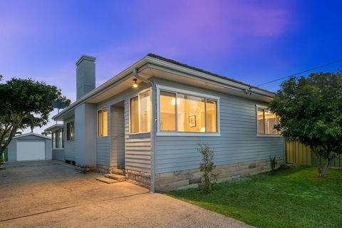 The Entrance North Lakeside Cottage - Accommodation Georgetown 0