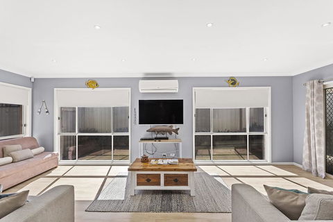 The Family Entertainer In The Heart Of Corlette! - Accommodation Georgetown 1