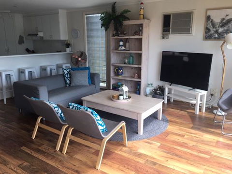 The Esplanade Holiday Home - Accommodation Georgetown 1