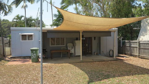 The Fish Shed At Picnic Bay - Accommodation Georgetown 0