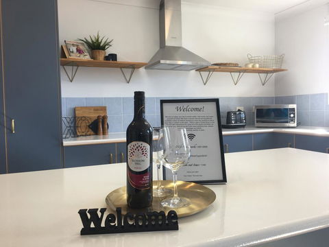 The Gathering Ground - Spacious Entertainer In Toowoomba City - Accommodation Georgetown 2