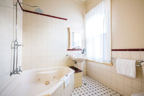 The Glenferrie Hotel Hawthorn - Accommodation Georgetown 1