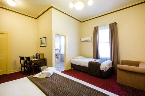The Glenferrie Hotel Hawthorn - Accommodation Georgetown 2