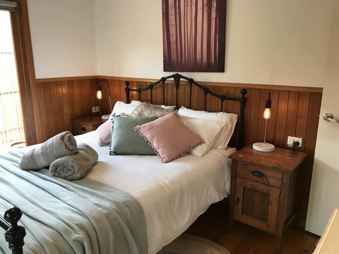 The Green Room Wattle Glen - Accommodation Georgetown 0