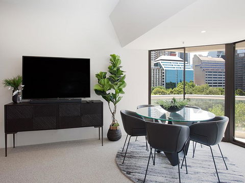 THE HYDEAWAY-LUXE HYDE PARK CITY APARTMENT-hosted By LAbode Accommodation - Accommodation Georgetown 1