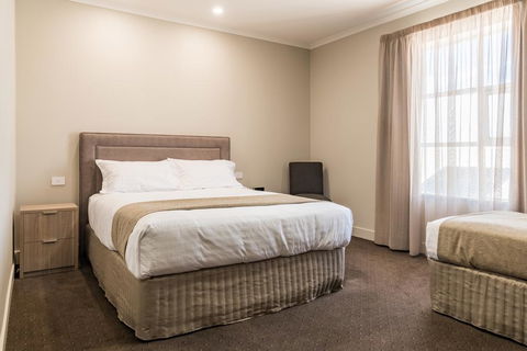 The Lighthouse Hotel - Accommodation Georgetown 0