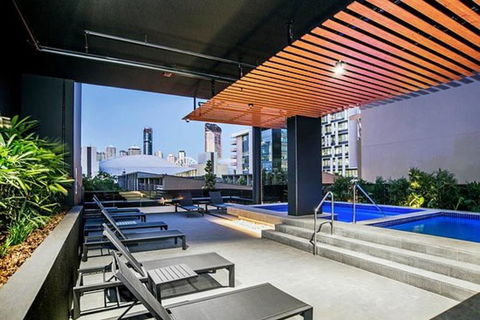 The Opulent Design APT In South Brisbane - Accommodation Georgetown 1