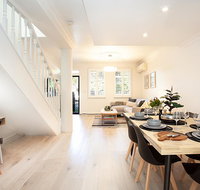 THE RENWICK - Hosted by L'Abode Accommodation - Accommodation Georgetown