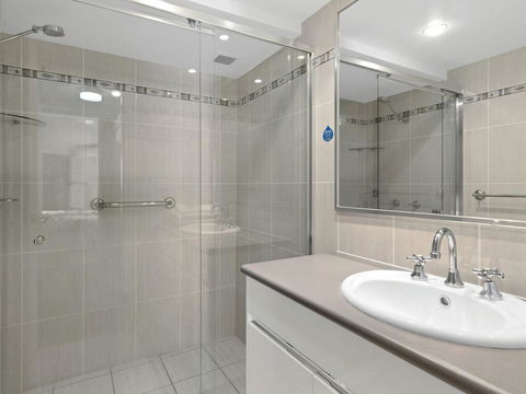 The Rocks Resort, Unit 4i - Accommodation Georgetown 2