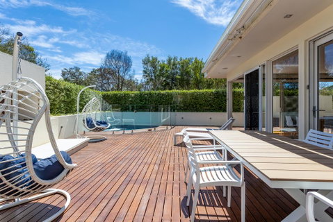 The Sanctuary: Stunning. Hot Tub Spa + Linen - Accommodation Georgetown 1