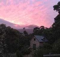 The Stone Cottage with tennis court - Accommodation Georgetown