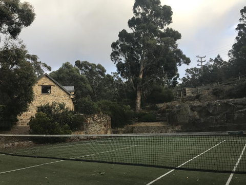 The Stone Cottage (with Tennis Court) - Accommodation Georgetown 3