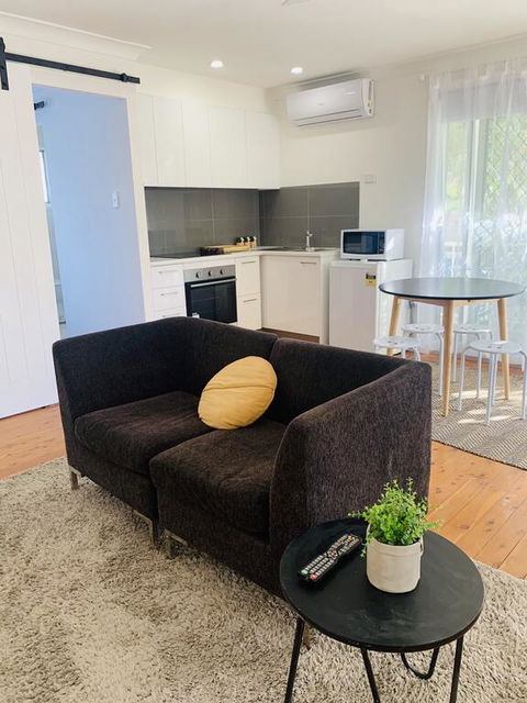 The White Picket Fence - Accommodation Georgetown 3