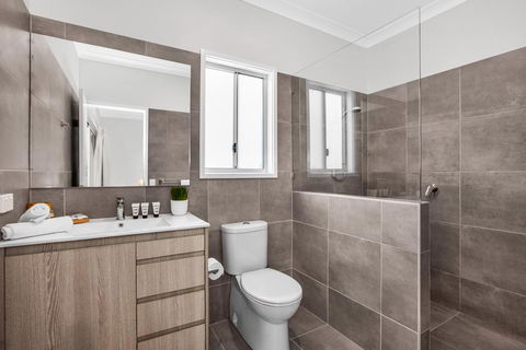 Three-Bed Family Entertainer Near Beach And Cafes - Accommodation Georgetown 3