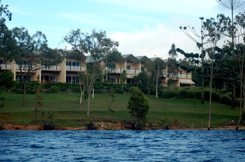 Tinaroo Lake Resort - Accommodation Georgetown 2