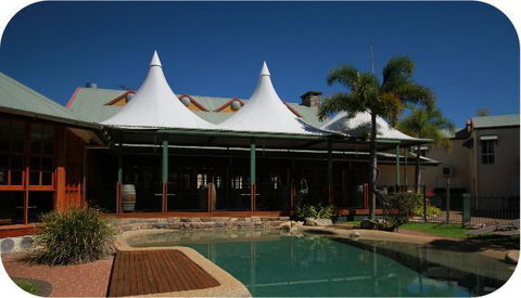 Tinaroo Lake Resort - Accommodation Georgetown 1