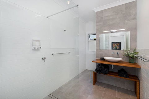 Toms Cottage - Wilgowrah -A Country Escape - Accommodation Georgetown 3