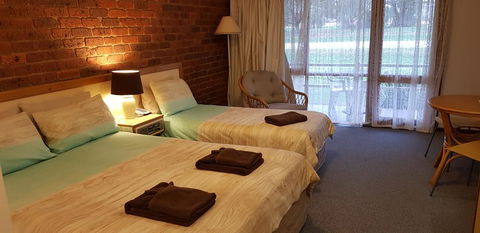 Tooleybuc Club Motor Inn - Accommodation Georgetown 2