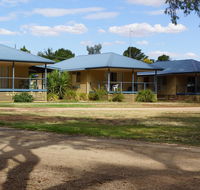 Tooleybuc River Retreat Villas - Accommodation Georgetown