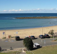 Toowoon Beach View 3br Villa 4 just steps to beach with views - Accommodation Georgetown
