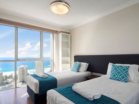 Towers Of Chevron - Private Apartments - Accommodation Georgetown 3