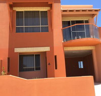 Tuscany Townhouse 3-4 - Accommodation Georgetown