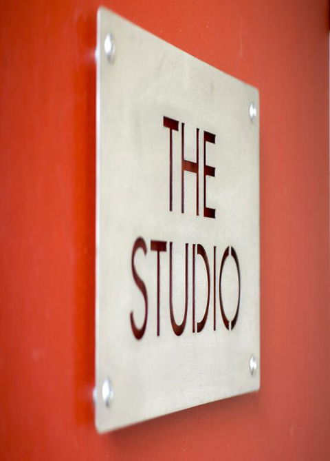 TWOFOURTWO Boutique Apartments - Accommodation Georgetown 3