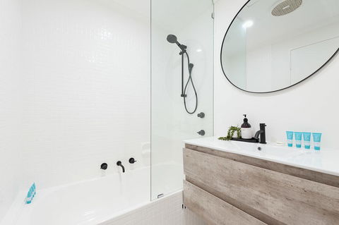 ULTIMATE BONDI LIVING - Accommodation Georgetown 3