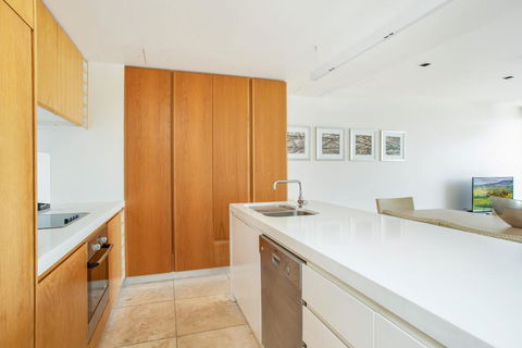 Unit 101 Plantation Resort - Rainbow Beach, Plantation Resort, Second Floor, Aircon, Pool, Spa - Accommodation Georgetown 1