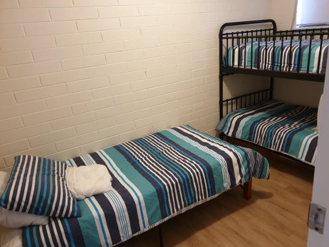 Unit 2 Breakaway Lodge - Accommodation Georgetown 2