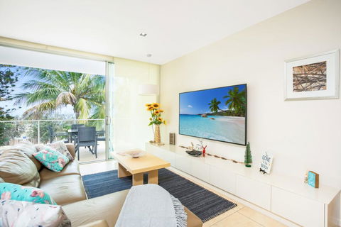 Unit 207 Plantation - Rainbow Beach, Ocean Facing - Plantation Resort Unit, Incredible Views, Top Floor - Accommodation Georgetown 3