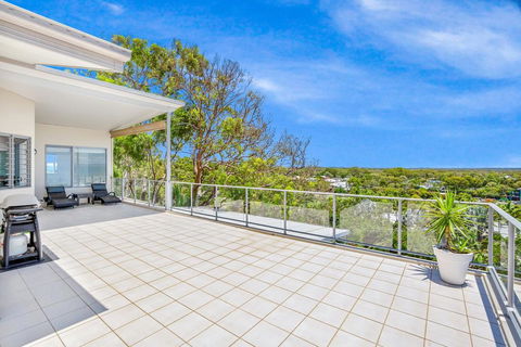 Unit 6 Rainbow Sea - Rainbow Beach, Amazing Ocean Views, Aircon, Wi-Fi, Pool, Walk To Beach - Accommodation Georgetown 3